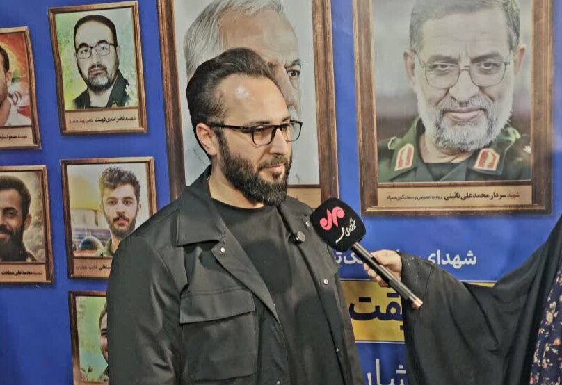 فرزند شهید تنگسیری: خون شهدا مردم را به صحنه می‌آورد