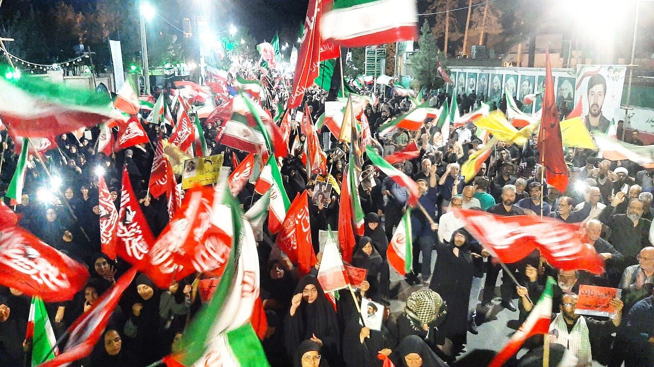 گرگانی‌ها در موج 139 تجمع شبانه فریاد خون‌خواهی سر دادند