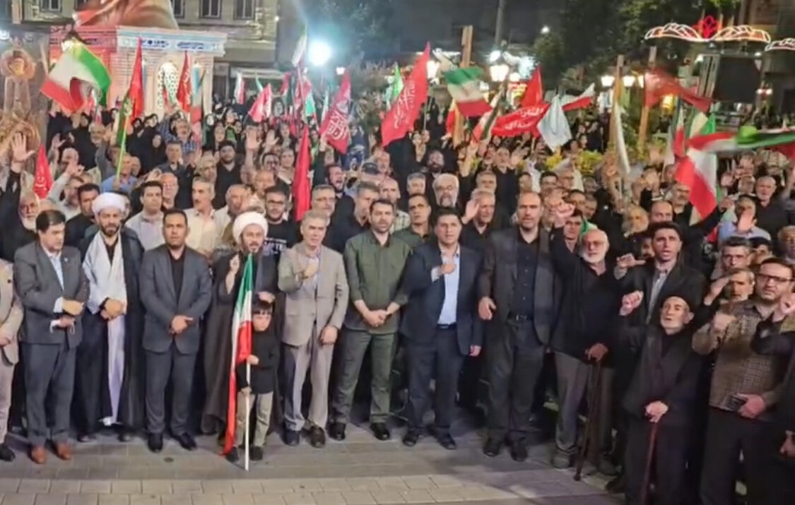 گرگان در قاب وحدت؛ اجتماع شبانه با حضور پرشور مردم برگزار شد