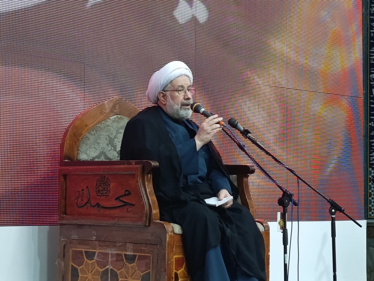 عباسی: ملت ایران پرچمدار یک تغییر تاریخی در جهان است
