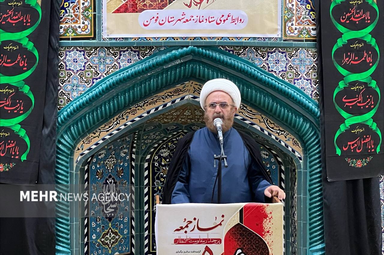 حجت الاسلام داودی: نماز جمعه تریبون اثرگذار نظام در دفاع از حق است