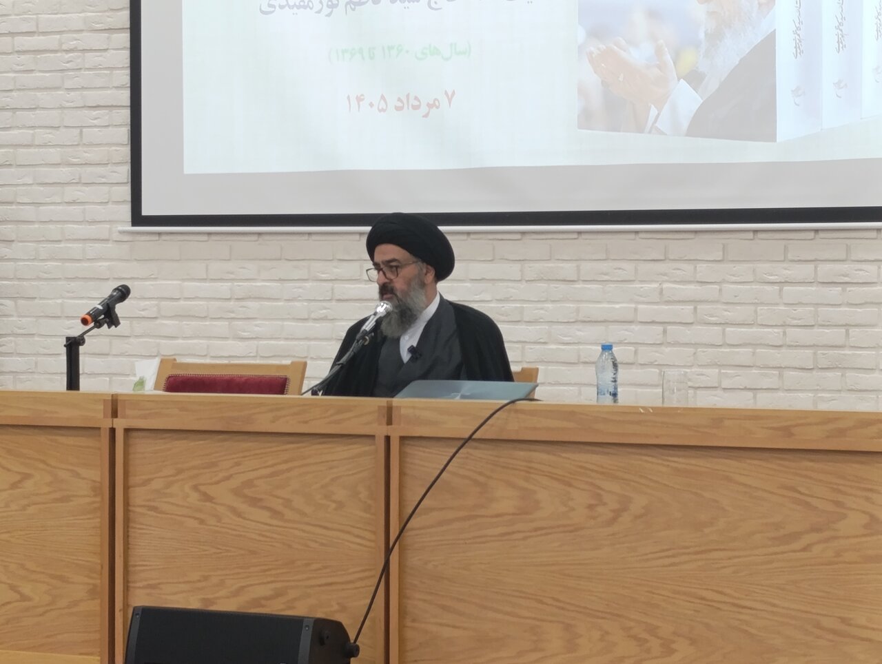 جهاد و استکبارستیزی از ارکان نماز جمعه است