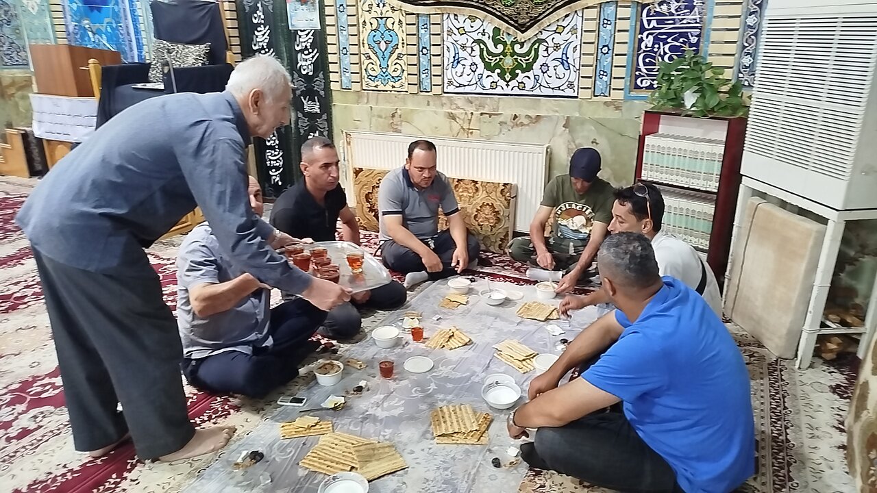 پذیرایی صبحانه از عزاداران اربعین حسینی در آستانه اشرفیه