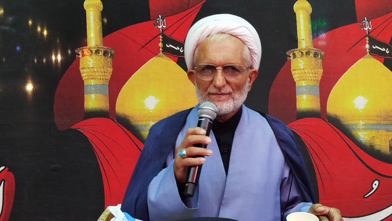 قربانپور: هیچ ابرقدرتی یارای مقابله با اراده ملت ایران را ندارد