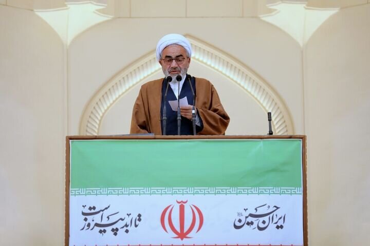 برقرار: وحدت مردم مهم‌ترین عامل ناکامی فشارهای آمریکا است