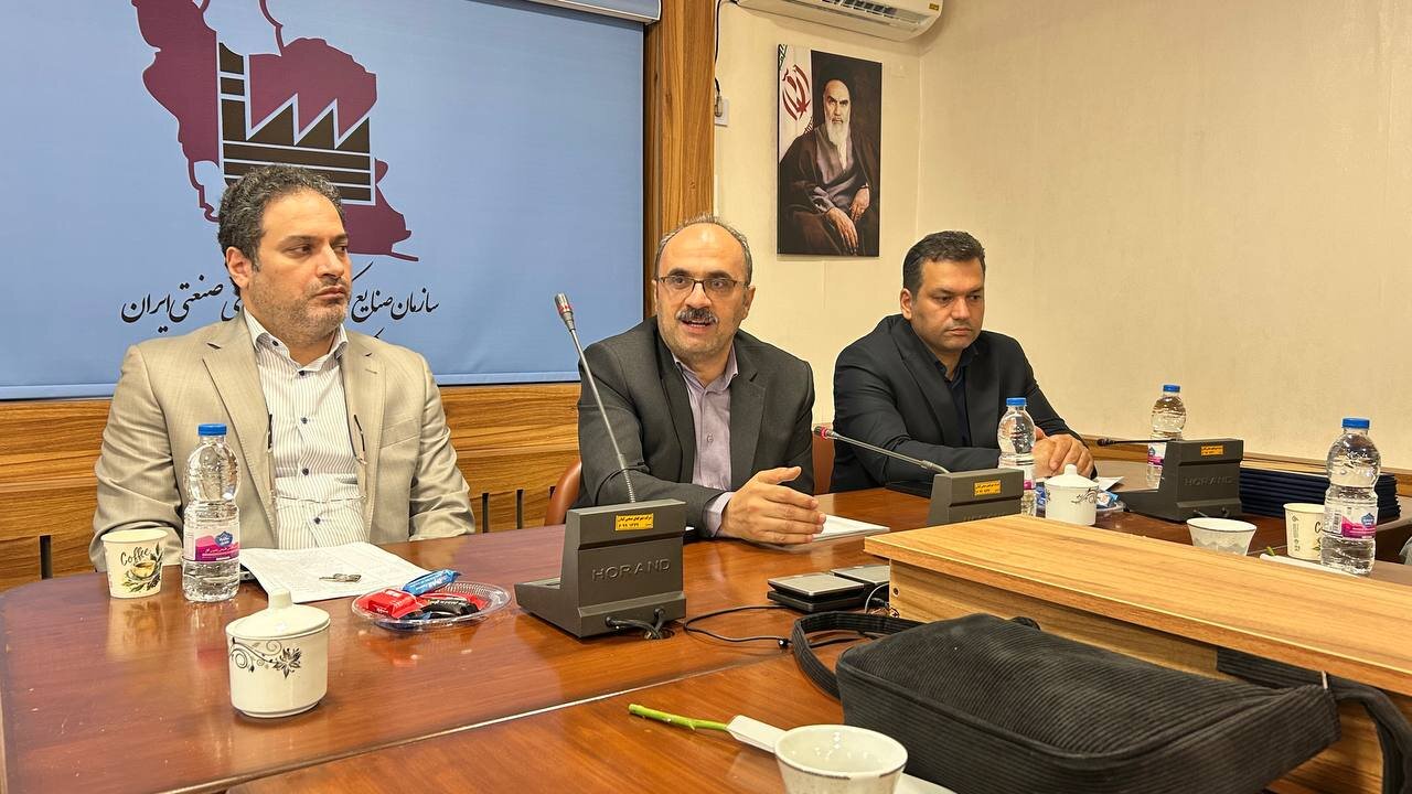 صابر: همراهی خبرنگاران با صنعت سرمایه اجتماعی گیلان را افزایش می‌دهد