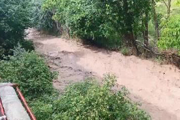 وقوع سیلاب در روستای گزانه تلو دامنه دماوند
