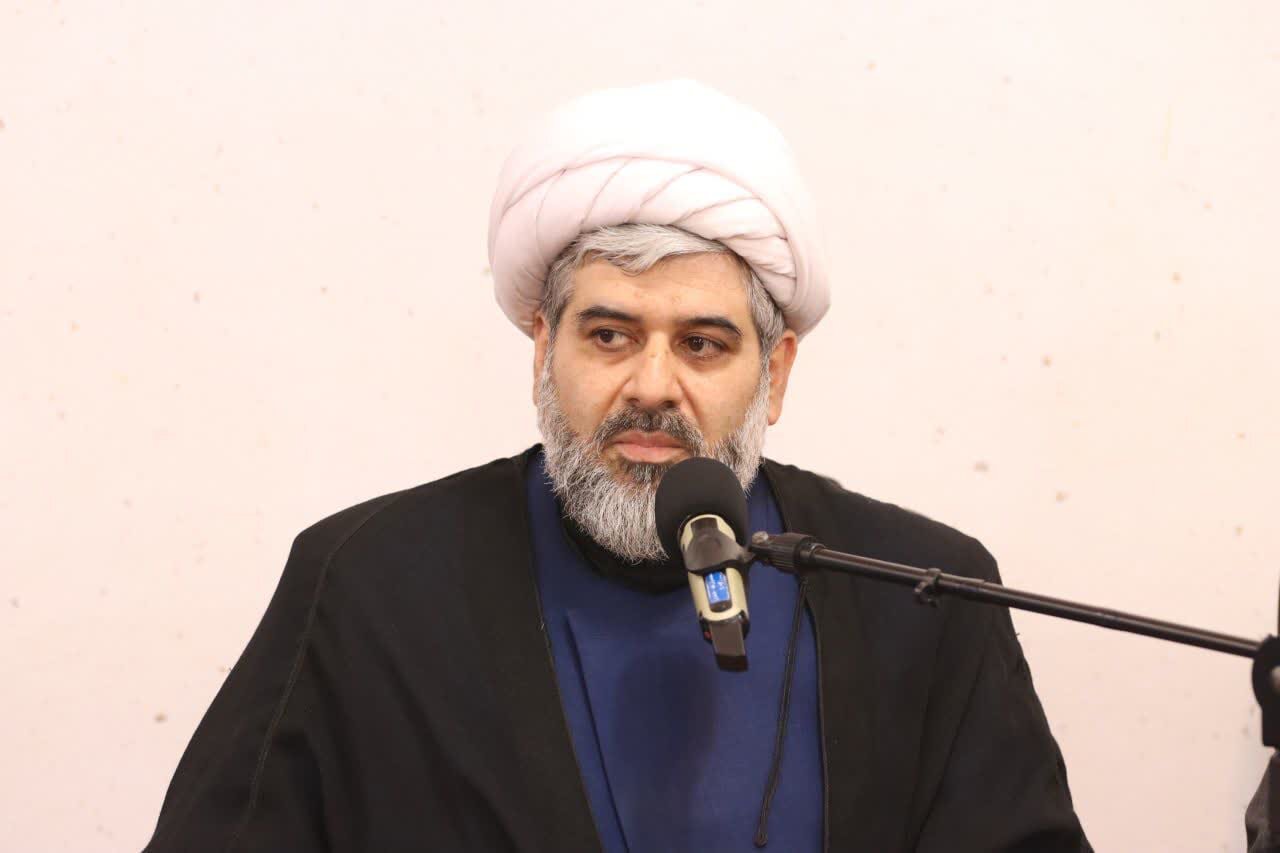 تبیین معارف اسلام ناب نیازمند تربیت نیروهای فکری و میدانی است