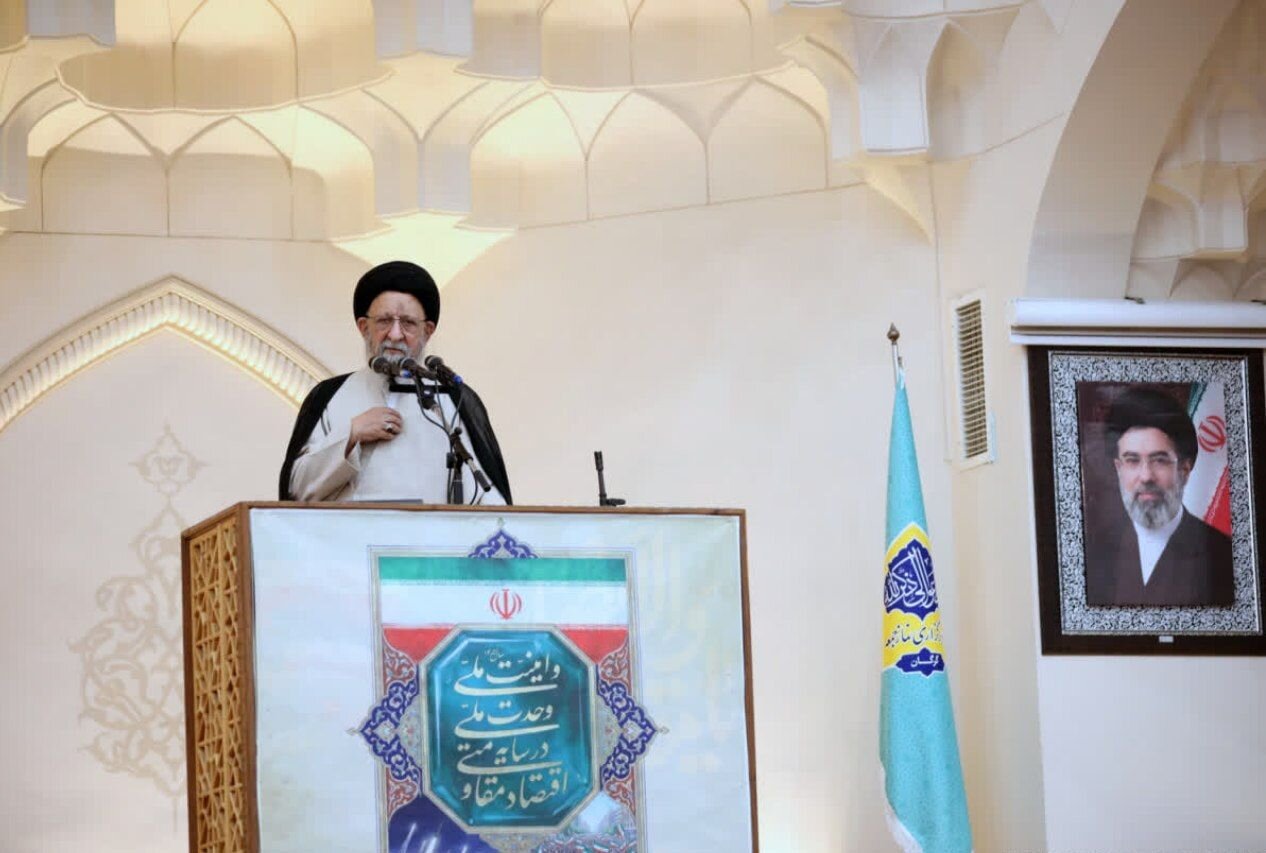 وحدت و همدلی مهم‌ترین نیاز امروز کشور در برابر فشارهای دشمن است
