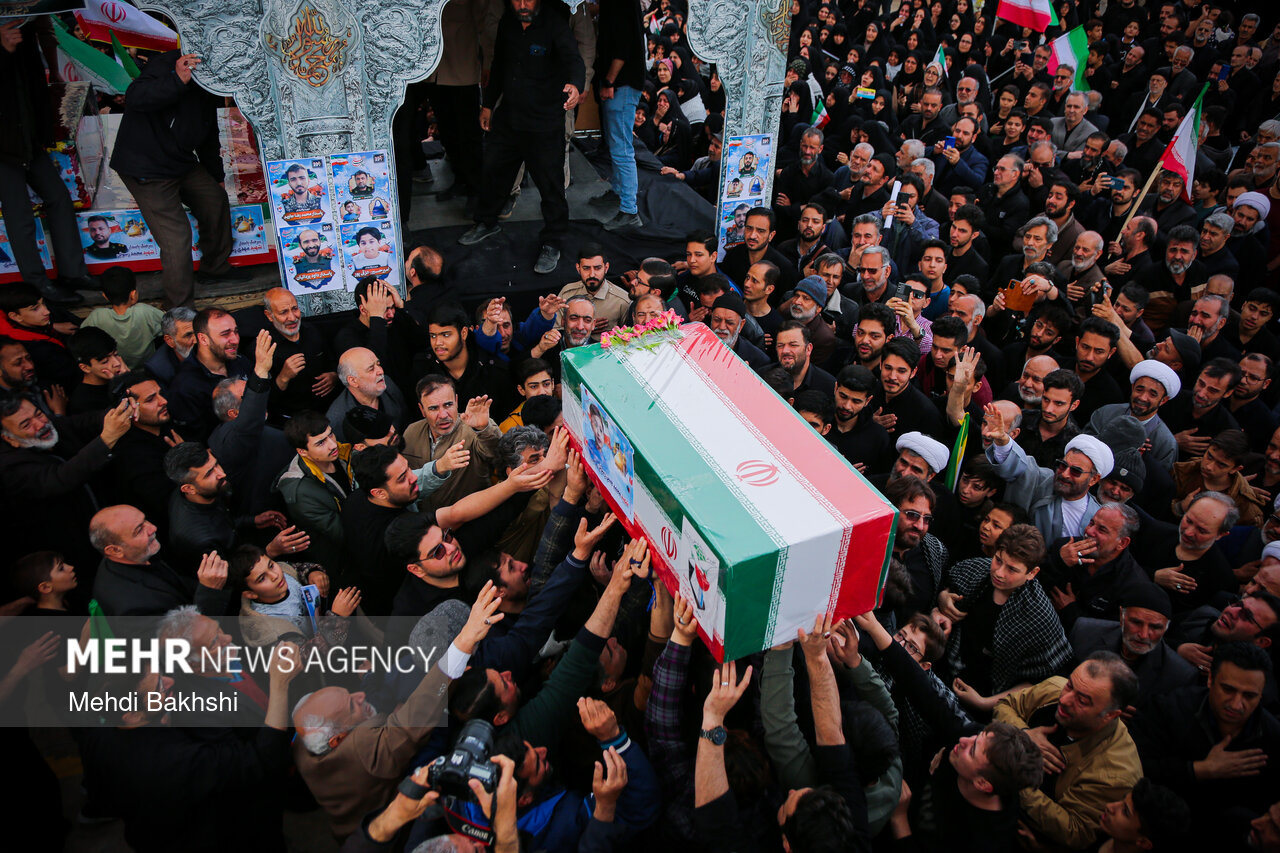 پیکر شهید مسلم امیری در گلستان تشییع می‌شود