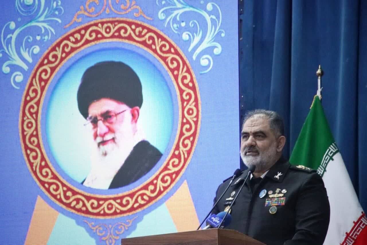 امیر ایرانی: نیروی دریایی با خون شهدا استوارتر می‌شود