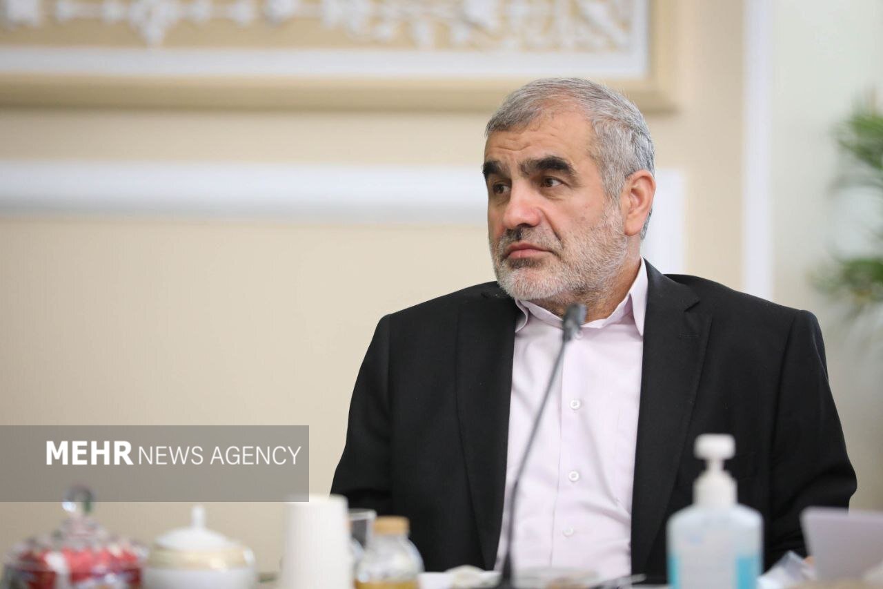 مجلس برای عبور از فشارهای اقتصادی در کنار دولت ایستاده است