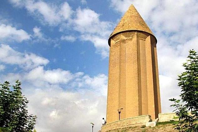 ارکاکلی: برج قابوس نیازمند اعتبار ویژه و پایدار است