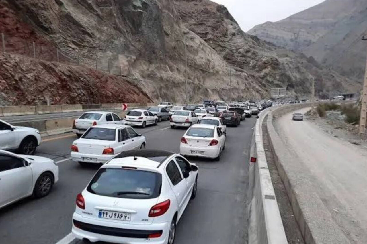 ترافیک 7 کیلومتری در جاده کندوان