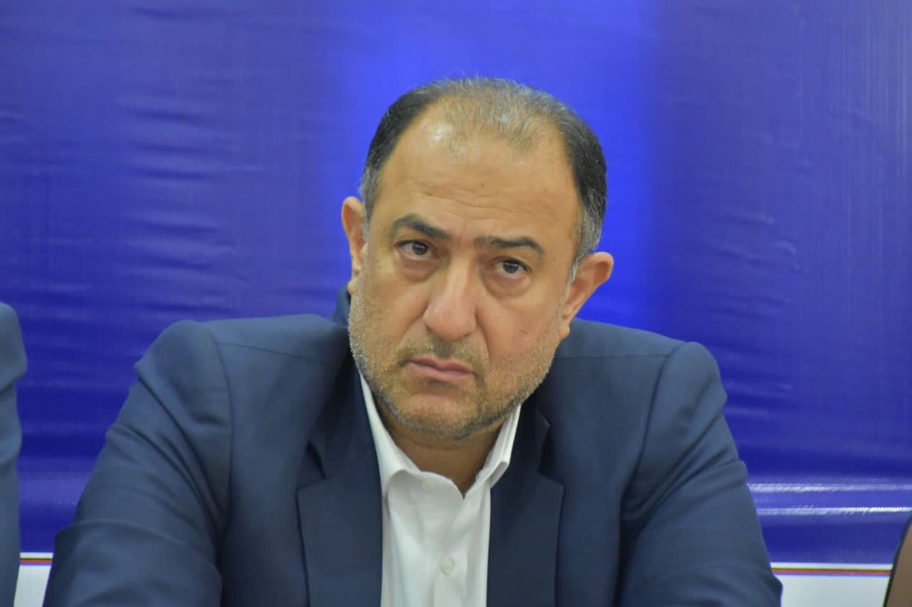 نظام بانکی از بروکراسی‌ها فاصله بگیرد؛ تکذیب افزایش حقوق نمایندگان