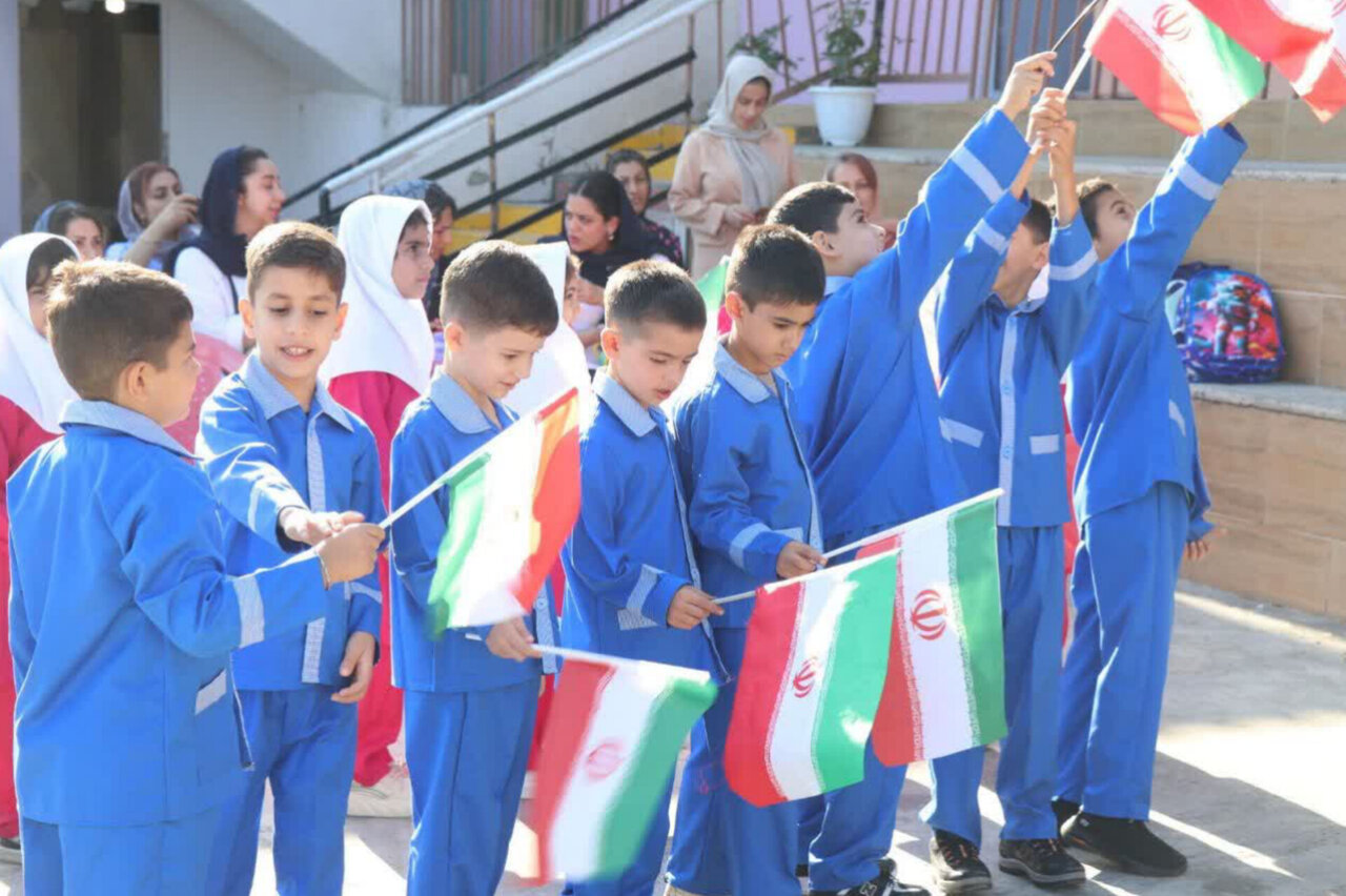 520 هزار دانش‌آموز  مازندران راهی مدارس شدند