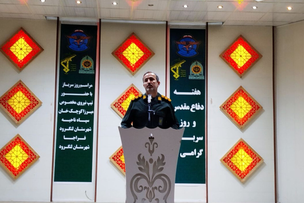 سرهنگ قمی: سربازان پرچمداران عزت و اعتلای میهن اسلامی هستند