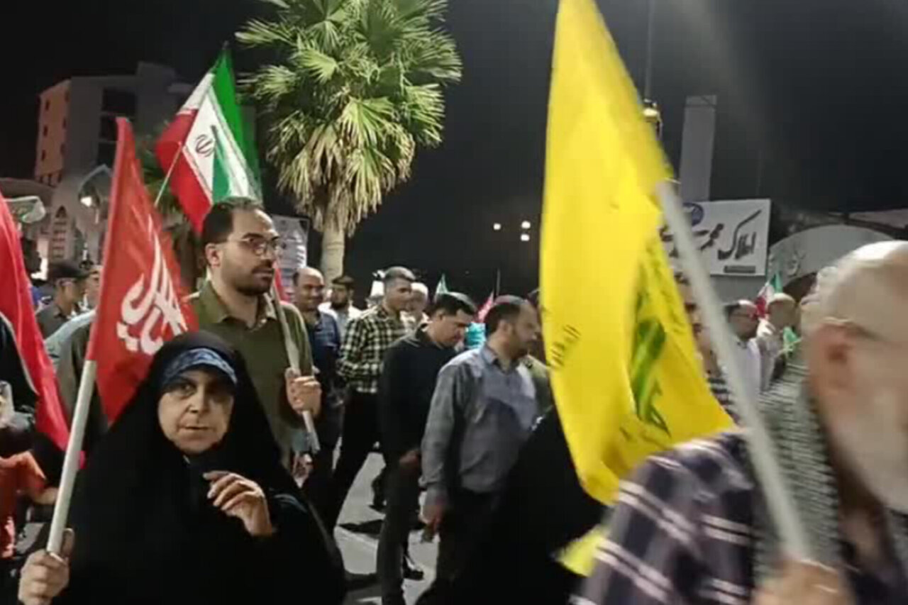 طولانی‌ترین راهپیمایی مردم تنکابن در موج 208