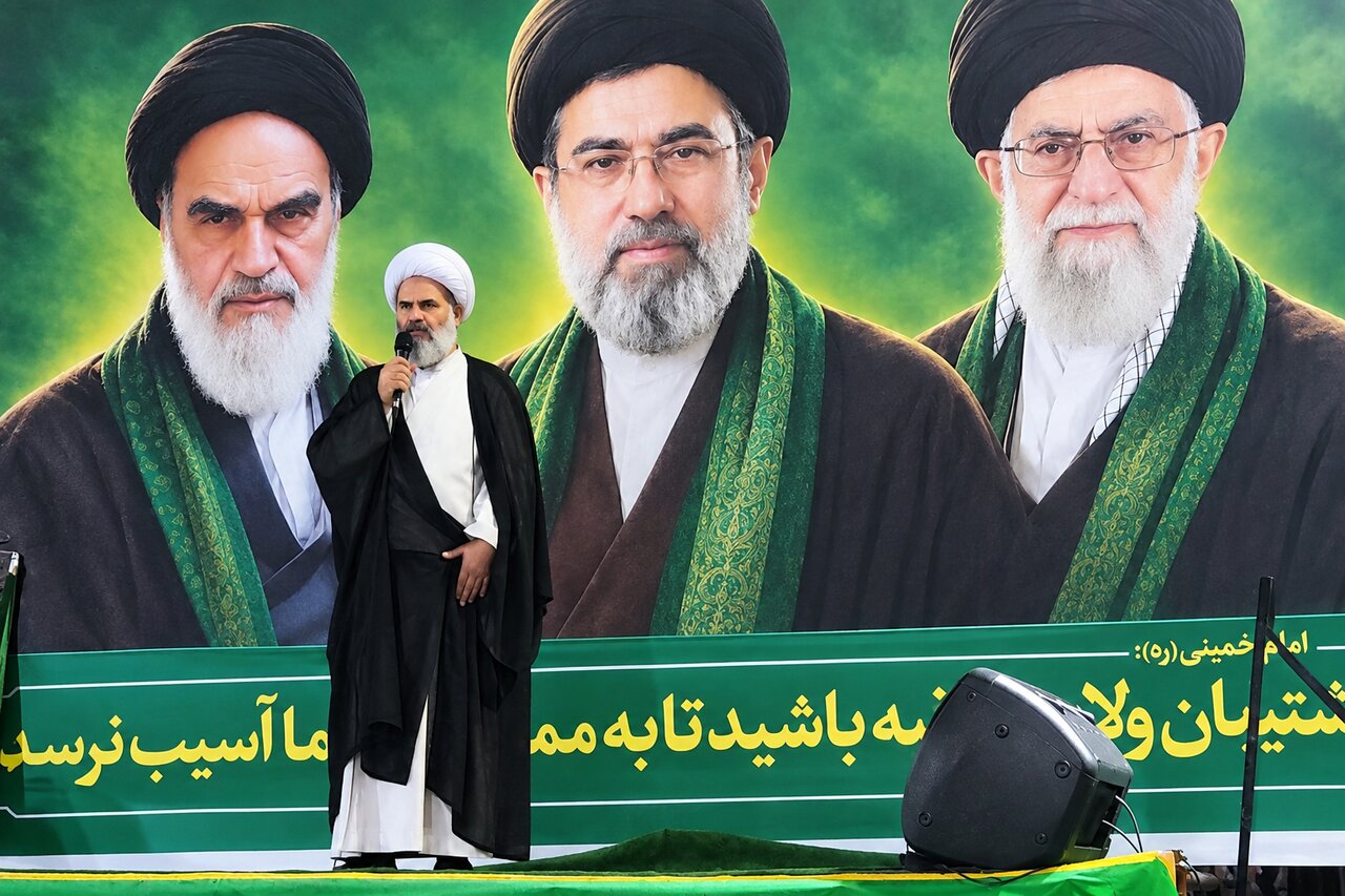 حجت الاسلام تاج: دفاع مقدس گوهرهای پنهان ملت ایران را آشکار کرد