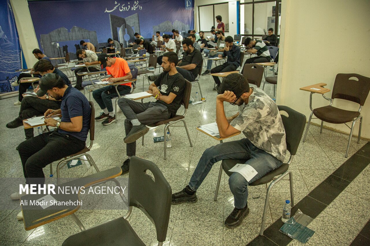 مسیر موفقیت رتبه 10 ریاضی؛ برای کنکور زندگی تعطیل نشد