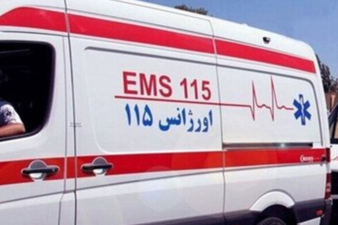 تلاش امدادگران برای نجات کودک 9 ماهه در قلعه‌قافه