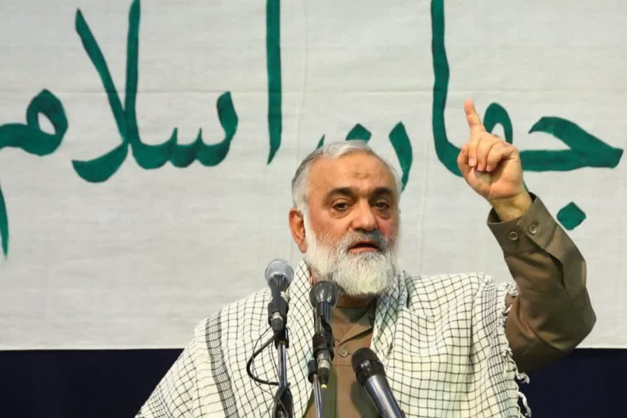 سردار نقدی در اجتماع «جان‌فدا» رشت سخنرانی می‌کند