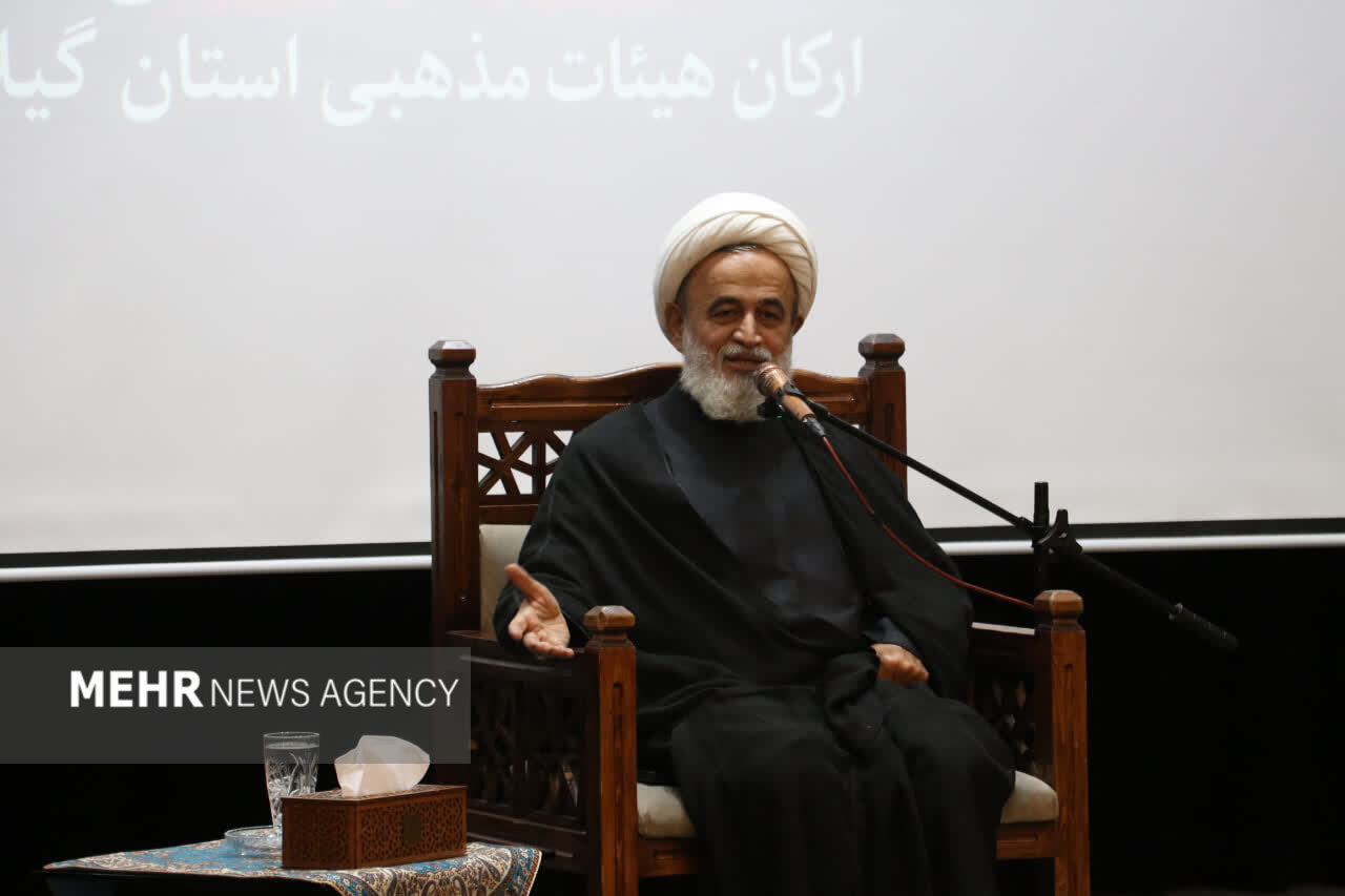پناهیان: تواضع و اصلاح ادبیات دینی راه جذب مخاطبان به هیئات مذهبی است