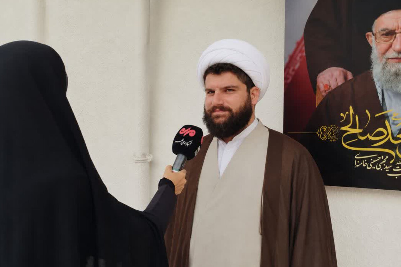 اشجاری: بازخوانی حماسه شهدا با زبان هنر ضرورتی برای نسل امروز است