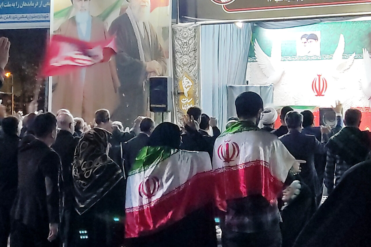 گزارش میدانی خبرنگار مهر از شب 236 تجمع تالش در میدان
