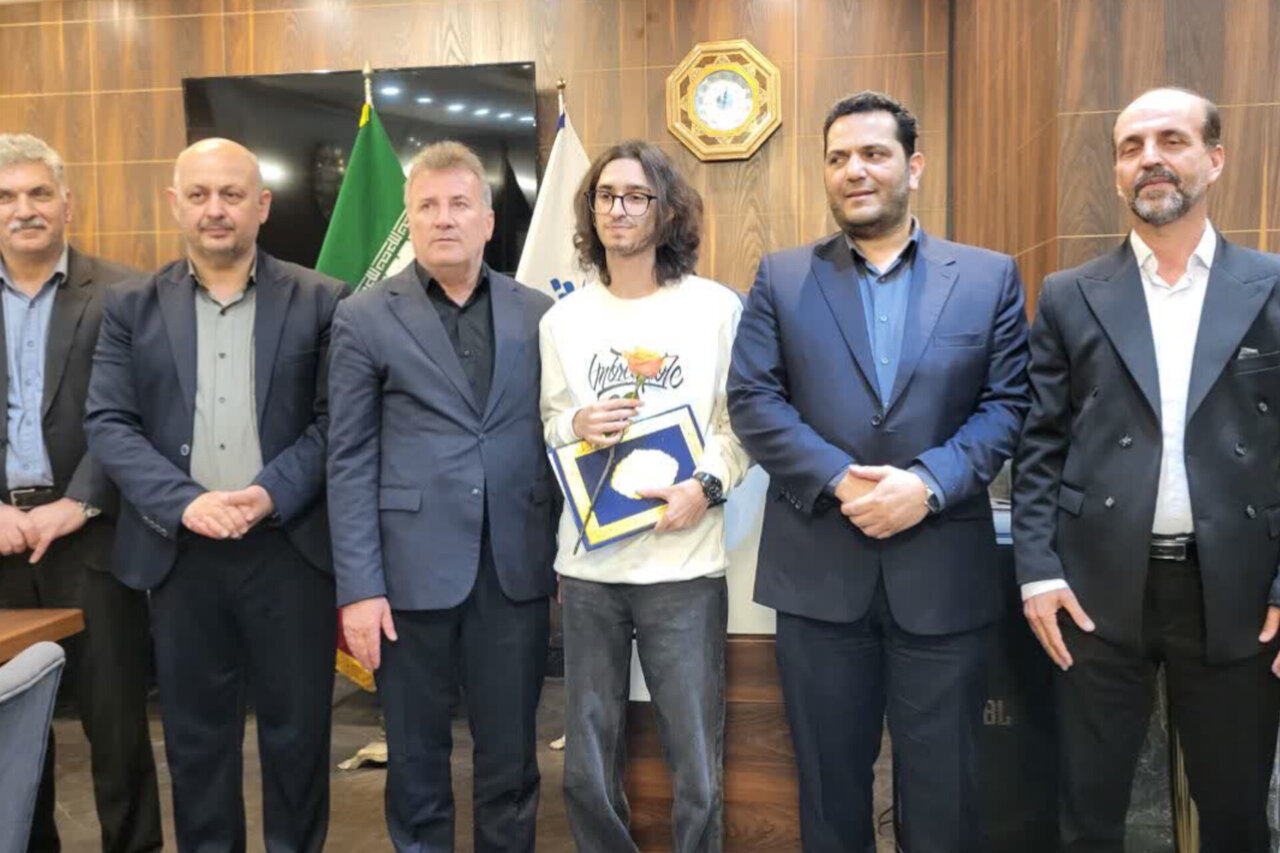 دانش آموزان برتر شهرستان آمل تجلیل شدند