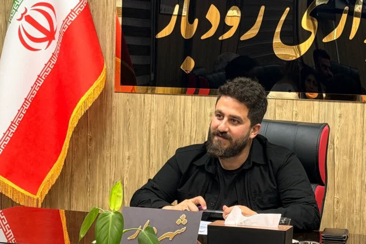 آغاز عملیات آسفالت مسیر ویایه -کلشتر رودبار با اعتبار 7 میلیارد تومانی