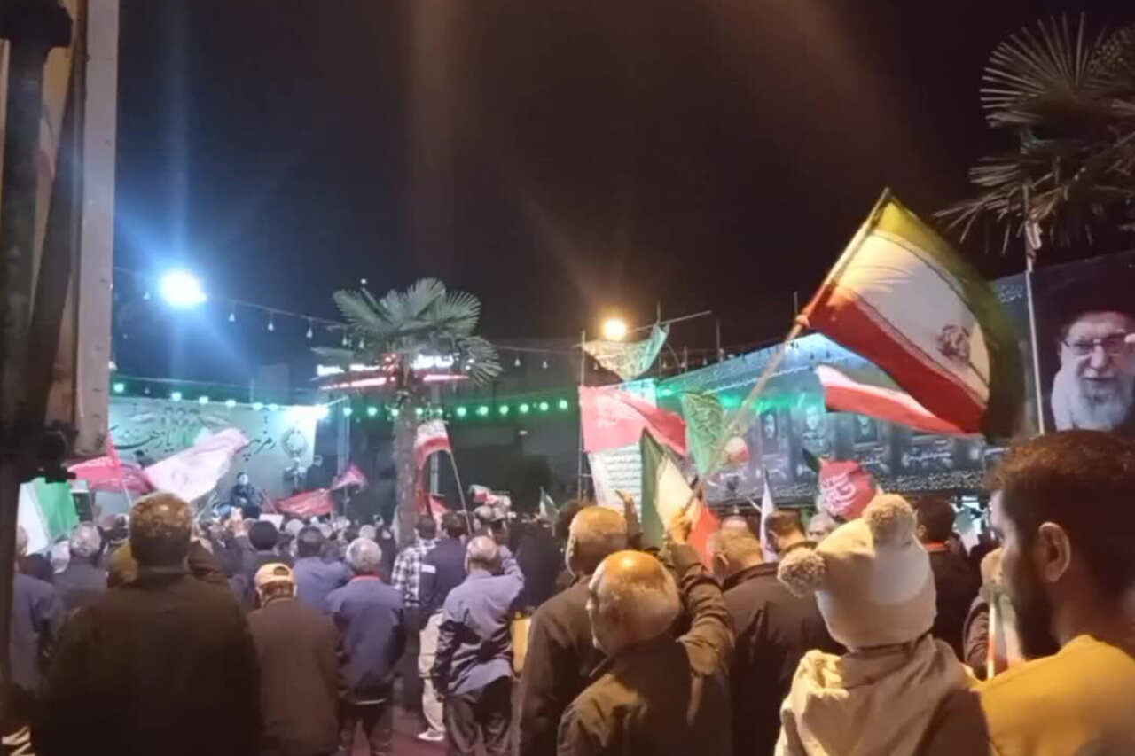 اجتماع مردم نوشهر در شب دویست‌وچهل‌وچهارم