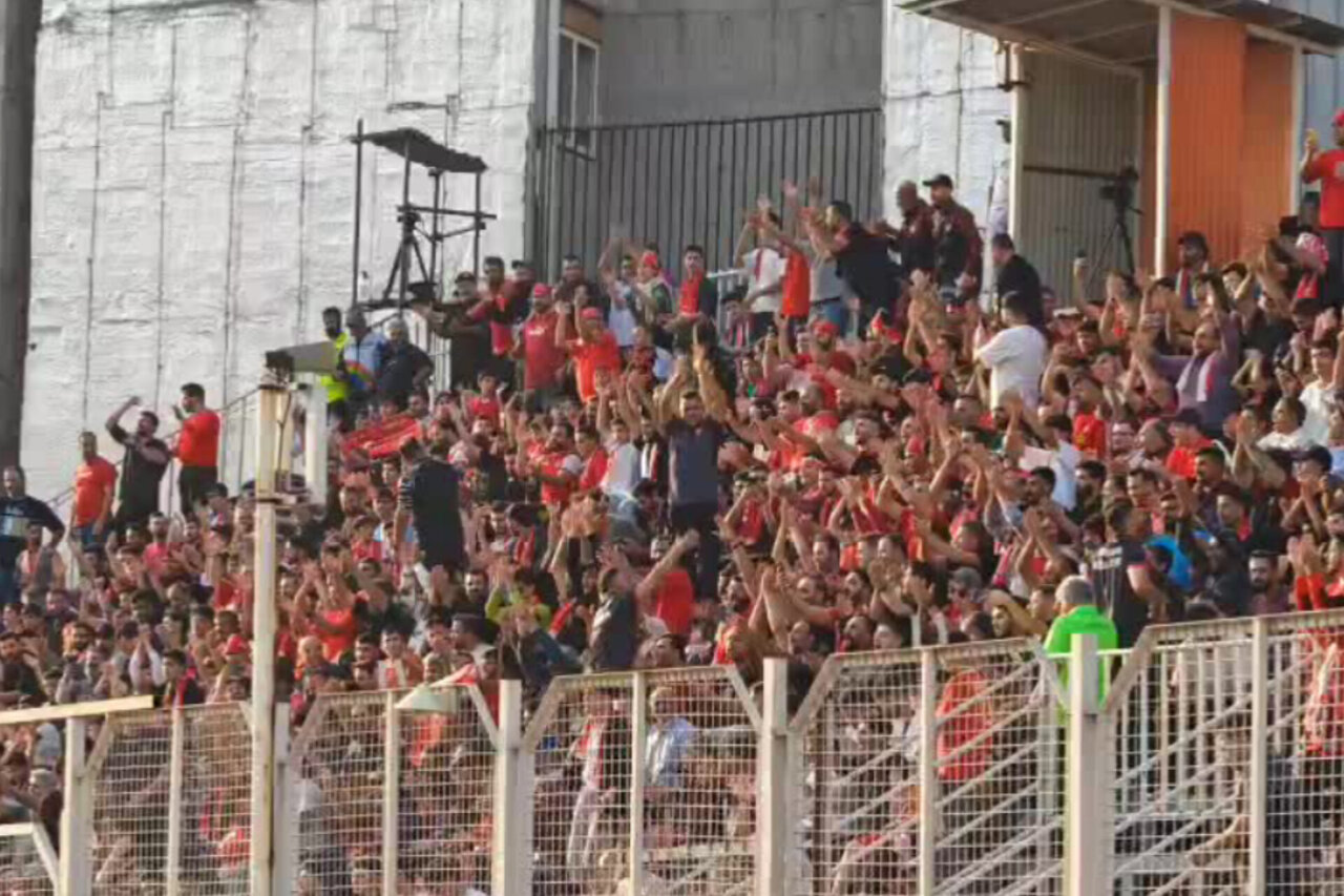 حال و هوای ورزشگاه وطنی قبل از بازی نساجی - پرسپولیس