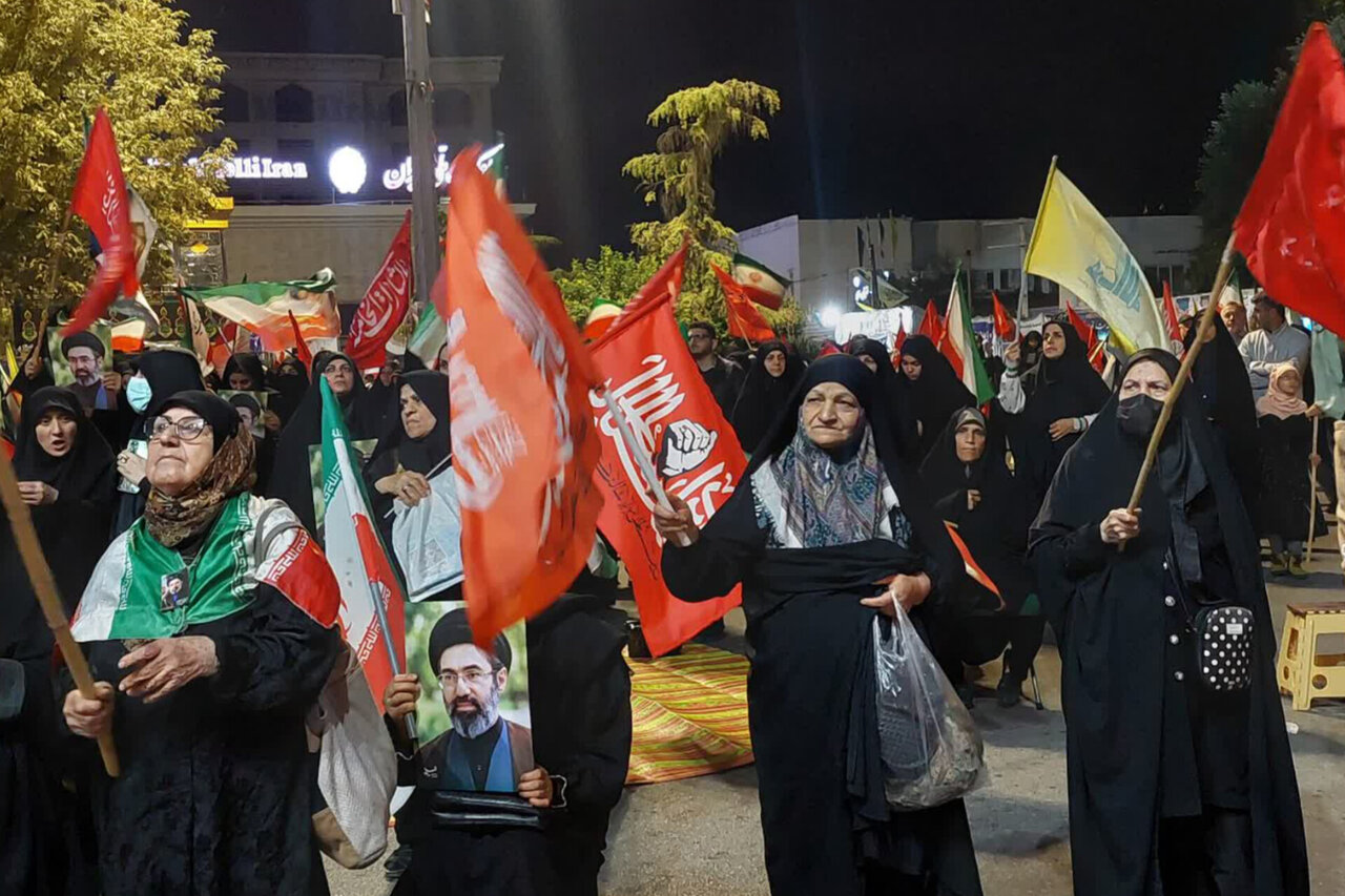 اجتماع خونخواهان رهبر شهید در ساری
